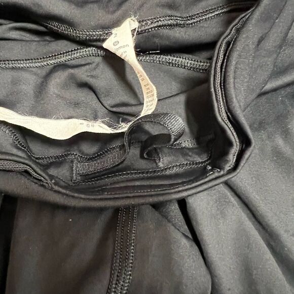Lululemon leggings 2 - Picture 4 of 6